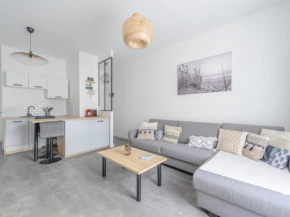 Studio Rénové au Cœur de La Rochelle, Marché à 25m, 2 Personnes, WIFI - FR-1-535-43